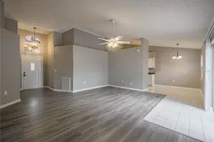 4955 Wildflower Dr, Lakeland, FL 33811 - Photo 5