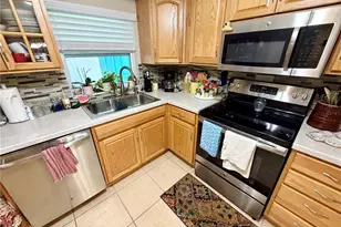 524 Cameo Dr, Lakeland, FL 33803 - Photo 13