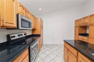 3261 Stonewater Dr, Lakeland, FL 33803 - Photo 13