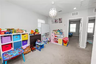 3231 Hilltop Cir, Lakewood Ranch, FL 34211 - Photo 25