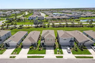 3231 Hilltop Cir, Lakewood Ranch, FL 34211 - Photo 41