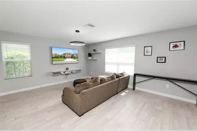 3231 Hilltop Circle, Lakewood Ranch, FL 34211 - Photo 5