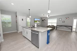 3231 Hilltop Cir, Lakewood Ranch, FL 34211 - Photo 15