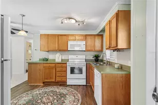 914 Pineridge Dr, Lakeland, FL 33809 - Photo 5