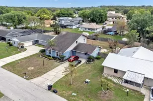 2221 Eastmeadows Rd, Lakeland, FL 33812 - Photo 7