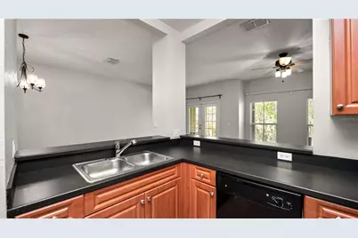 7910 Bally Money Road, Tampa, FL 33610 - Photo 7