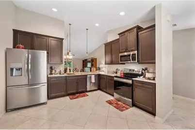 1882 Creeks Vista Boulevard, Lakeland, FL 33810 - Photo 9