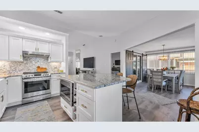 6205 Peacock Run, Lakeland, FL 33809 - Photo 11