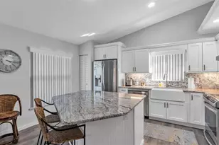 6205 Peacock Run, Lakeland, FL 33809 - Photo 13