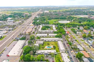 709 Russell Ln, Brandon, FL 33510 - Photo 17