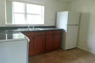 808 S Central Ave S, Lakeland, FL 33815 - Photo 3