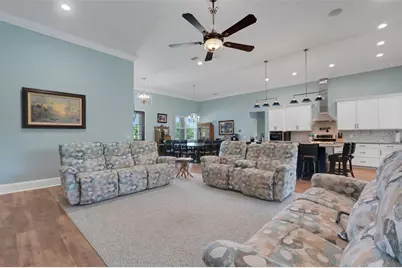 1 Brogden Court SE, Winter Haven, FL 33880 - Photo 5