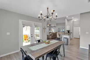 6796 Hampshire Blvd, Lakeland, FL 33813 - Photo 3