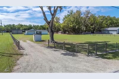 4407 Bugg Road, Plant City, FL 33567 - Photo 3