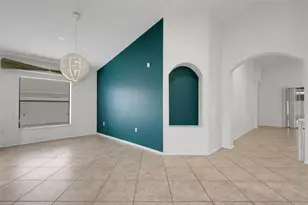 1712 Charmi Dr, Lakeland, FL 33810 - Photo 5