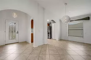 1712 Charmi Dr, Lakeland, FL 33810 - Photo 3