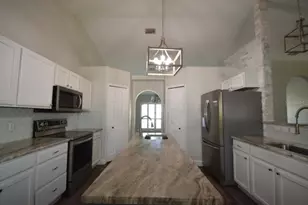 241 Pine Shadow Ln, Auburndale, FL 33823 - Photo 5