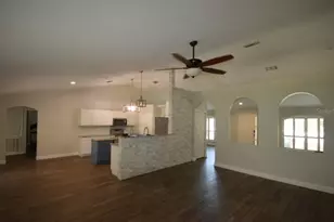 241 Pine Shadow Ln, Auburndale, FL 33823 - Photo 7