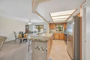 711 E Frederick Ave, Dundee, FL 33838 - Photo 13