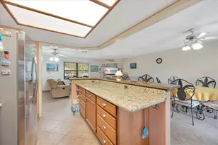 711 E Frederick Ave, Dundee, FL 33838 - Photo 11