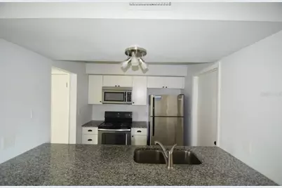 939 Castle Way, Lakeland, FL 33803 - Photo 7