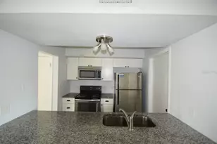 939 Castle Way, Lakeland, FL 33803 - Photo 7