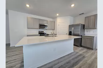 8411 Madrid Street, Lakeland, FL 33810 - Photo 5