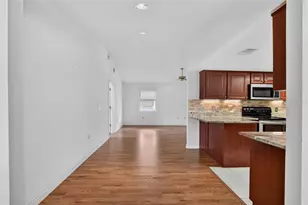 4861 Squire Hollow Dr, Lakeland, FL 33801 - Photo 11