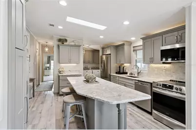 8568 Breeze Hill Drive, Lake Wales, FL 33898 - Photo 15