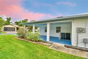 1690 Colonnades Cir N, Lakeland, FL 33811 - Photo 47