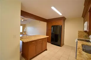 1690 Colonnades Cir N, Lakeland, FL 33811 - Photo 23