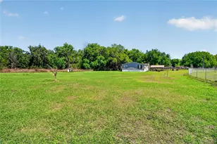 2916 Keene Country Ct, Plant City, FL 33565 - Photo 53
