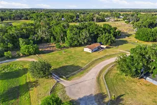 2916 Keene Country Ct, Plant City, FL 33565 - Photo 5