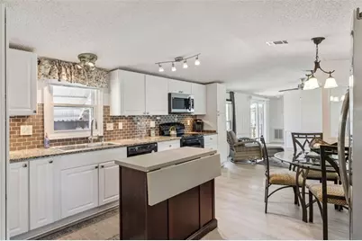 8556 Breeze Hill Drive, Lake Wales, FL 33898 - Photo 3