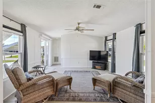 8556 Breeze Hill Dr, Lake Wales, FL 33898 - Photo 7