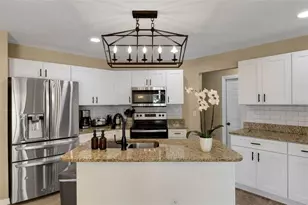 126 Woodside Dr, Lakeland, FL 33813 - Photo 13