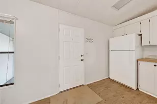 409 Village Cir SW, Winter Haven, FL 33880 - Photo 5