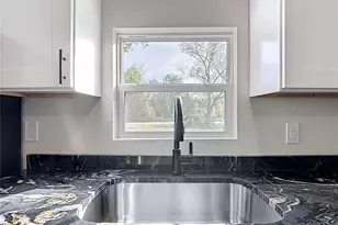 10916 Country Haven Dr, Lakeland, FL 33809 - Photo 9