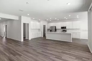 8679 Wildflower Field Ln, Wildwood, FL 34785 - Photo 3