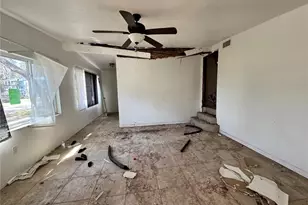 7921 Lakeshore Dr, Tampa, FL 33604 - Photo 7