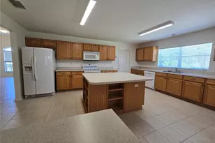 2081 Farrington Dr, Lakeland, FL 33809 - Photo 9