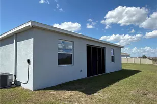 521 Reggie Rd, Winter Haven, FL 33884 - Photo 5