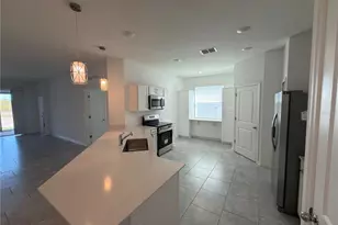 521 Reggie Rd, Winter Haven, FL 33884 - Photo 3