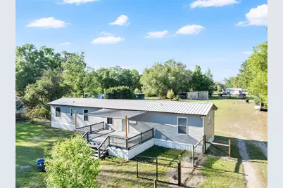 37135 Pauls Drive, Zephyrhills, FL 33541 - Photo 1