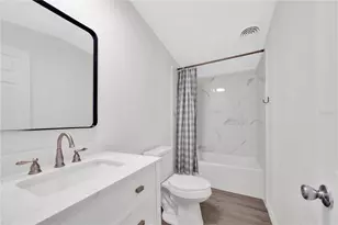 37135 Pauls Dr, Zephyrhills, FL 33541 - Photo 13