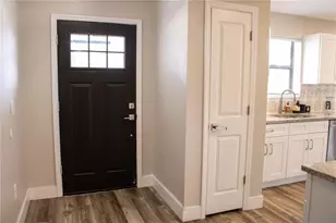 1413 Sandalwood Dr, Plant City, FL 33563 - Photo 7