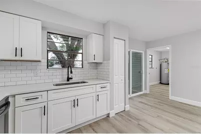 4132 Chowen Drive, Lakeland, FL 33810 - Photo 9