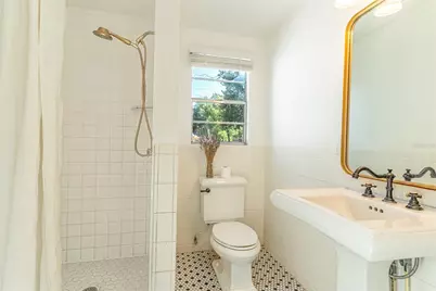 325 E Johnson Avenue, Lake Wales, FL 33853 - Photo 13