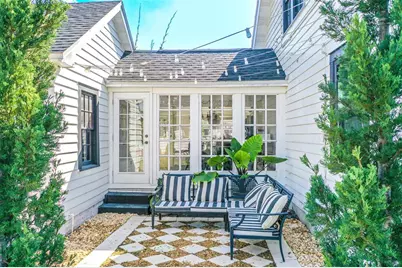 325 E Johnson Avenue, Lake Wales, FL 33853 - Photo 3