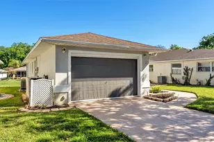 2151 Silver Re Dr, Lakeland, FL 33810 - Photo 3